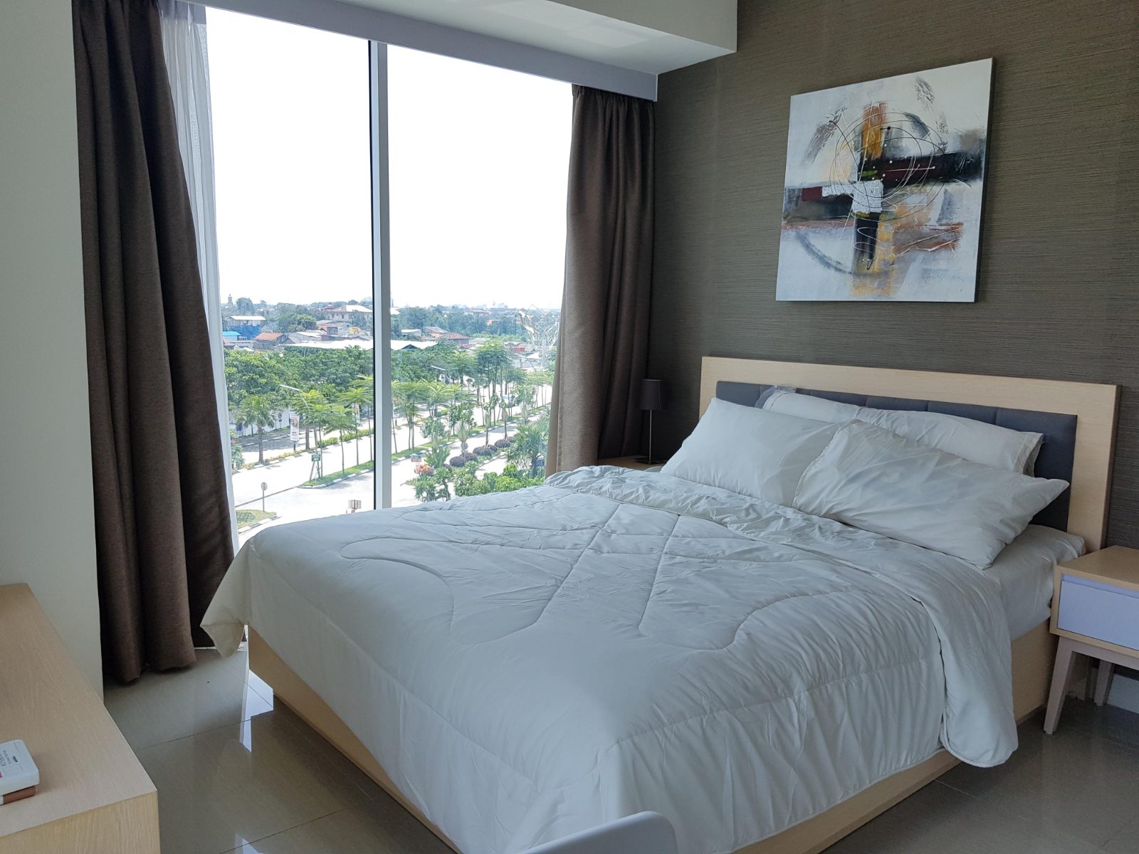 3 BR